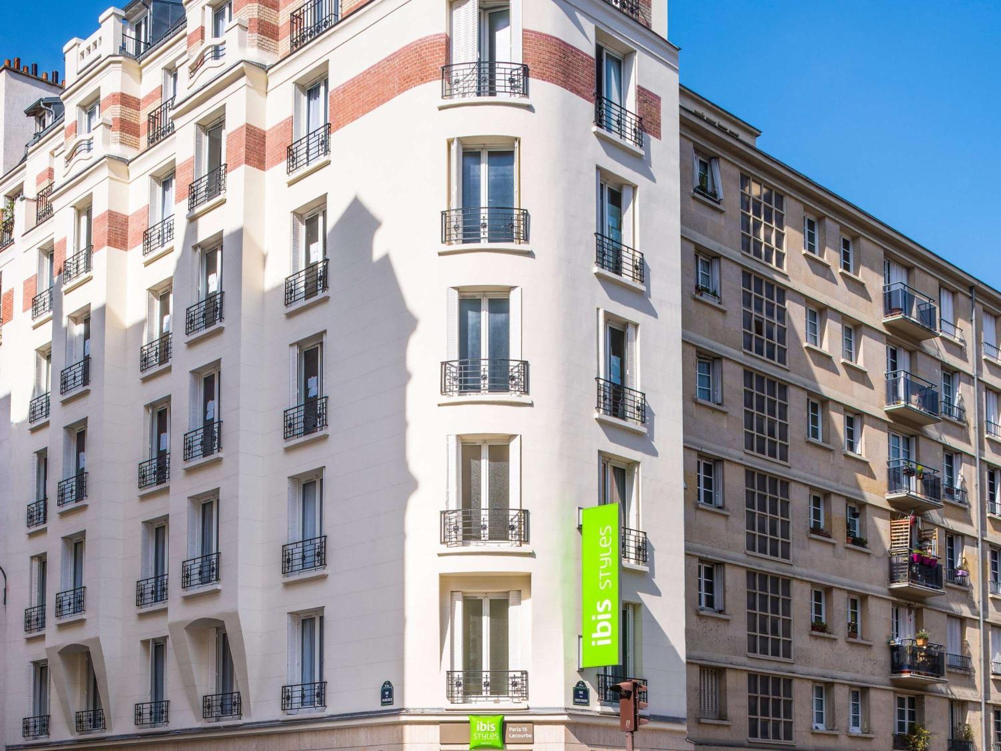 Готель Ibis Styles Paris 15 Lecourbe Екстер'єр фото