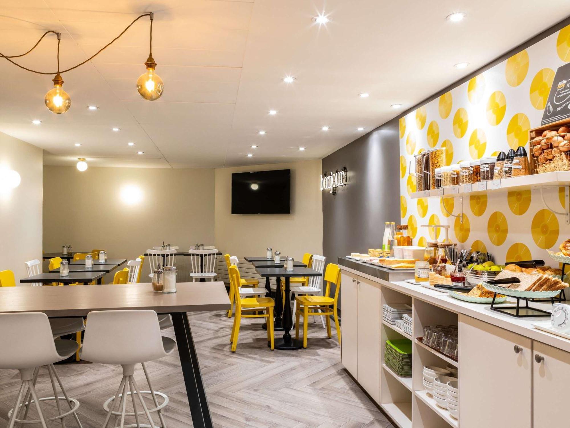 Готель Ibis Styles Paris 15 Lecourbe Екстер'єр фото